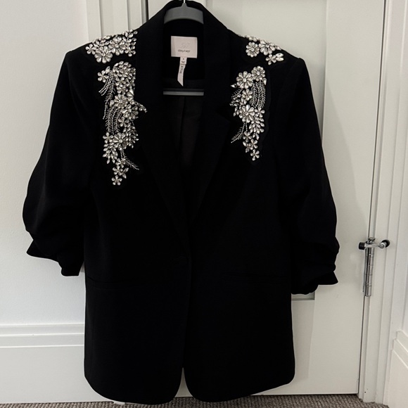 Cinq à Sept Black Blazer with Silver Embellishments - Picture 1 of 4